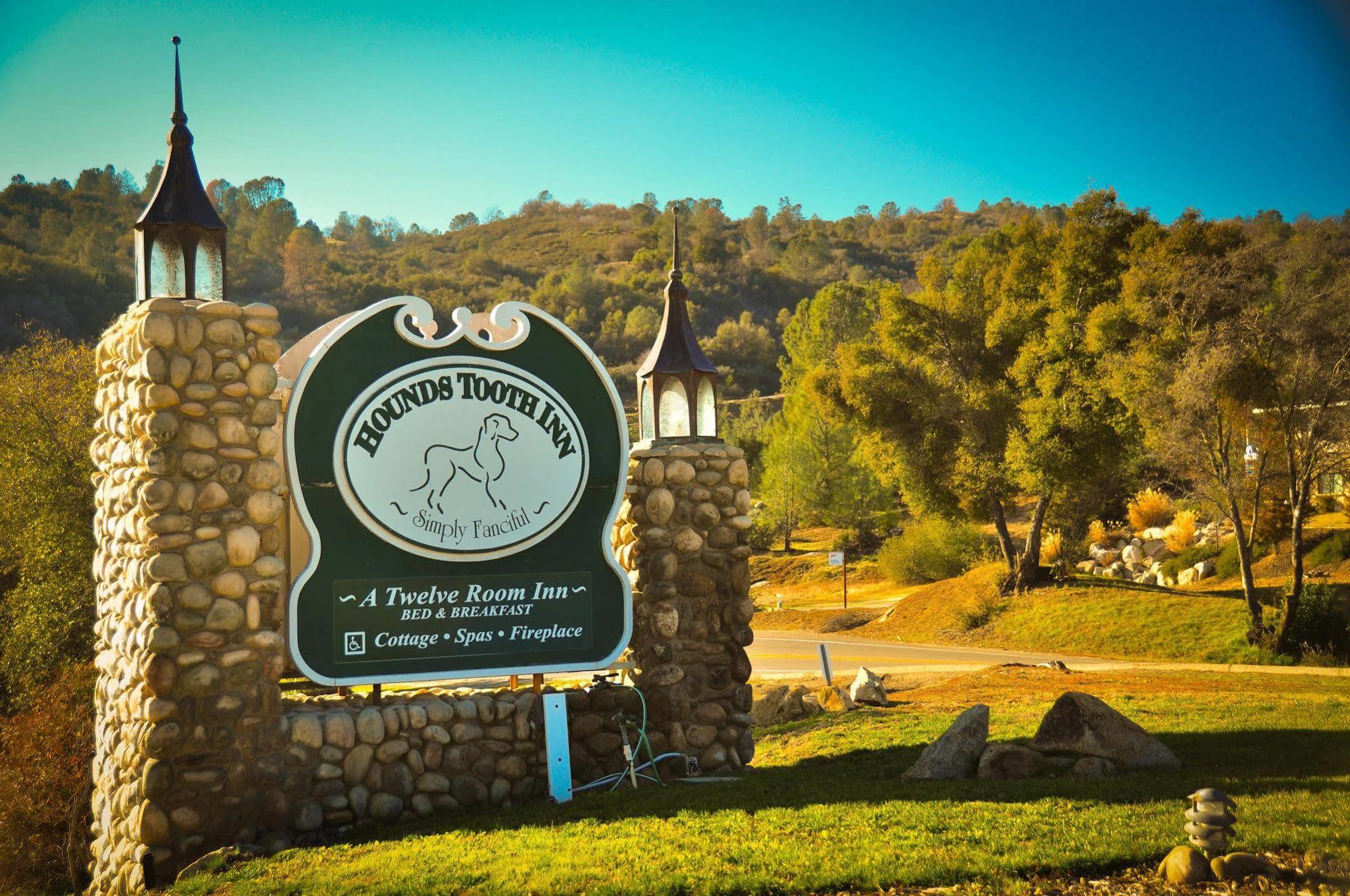 Hounds Tooth Inn Oakhurst Buitenkant foto