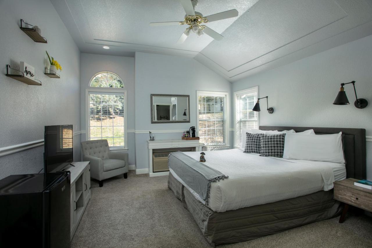 Hounds Tooth Inn Oakhurst Buitenkant foto