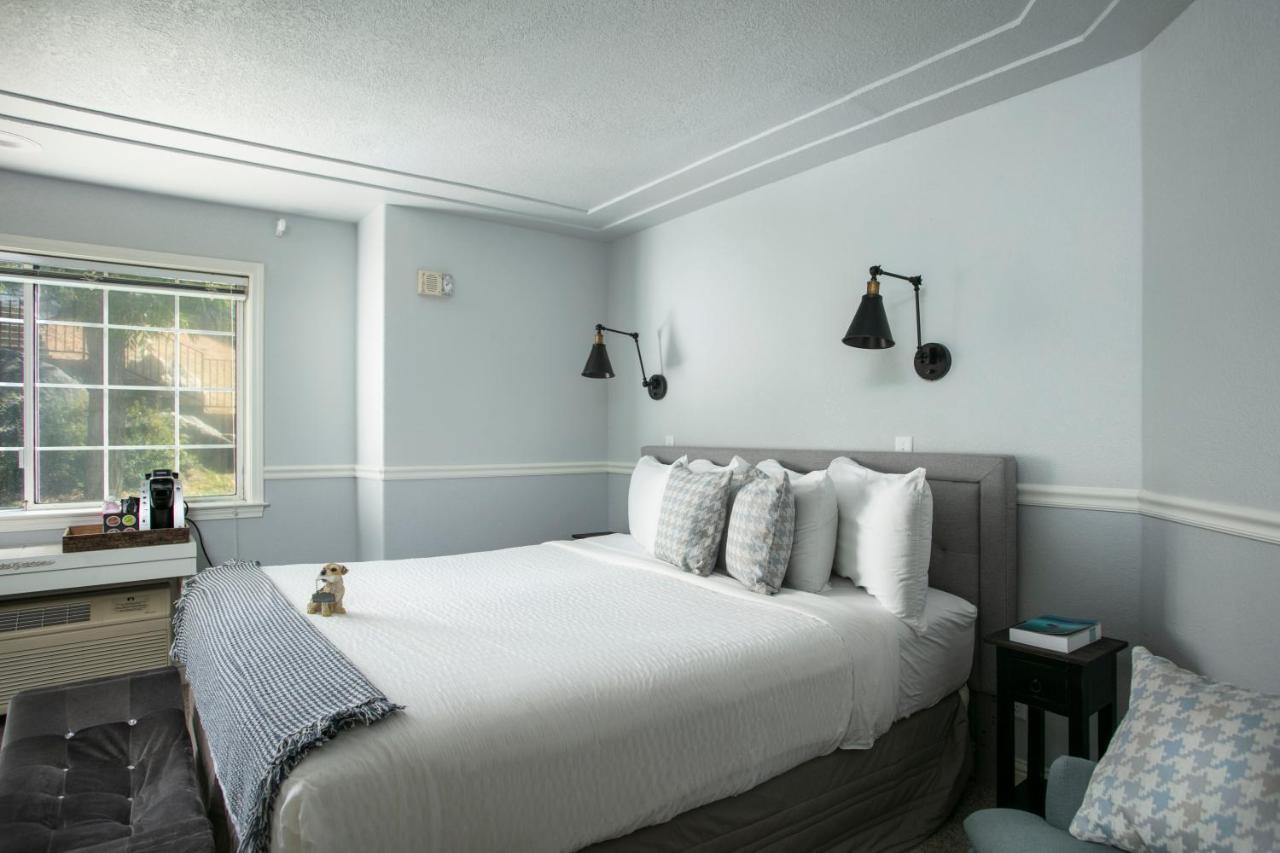 Hounds Tooth Inn Oakhurst Buitenkant foto