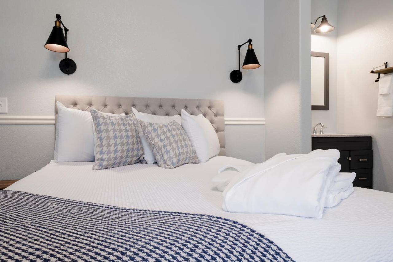 Hounds Tooth Inn Oakhurst Buitenkant foto
