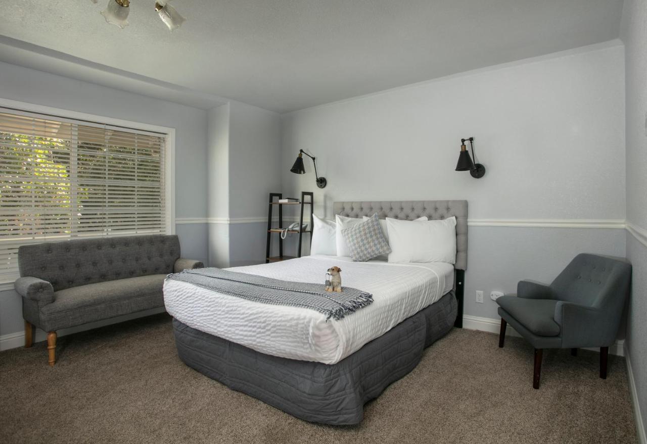 Hounds Tooth Inn Oakhurst Buitenkant foto